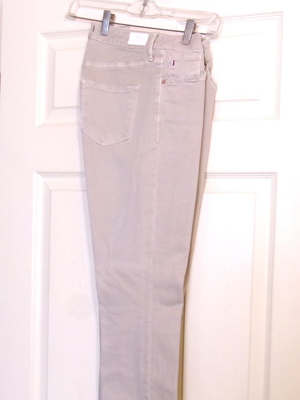 Women's DEAR JOHN AMERICAN CLASSIC Distressed 5 Pocket Jeans  Size 27